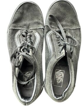 Vans Old Skool Suede Sneakers in Charcoal